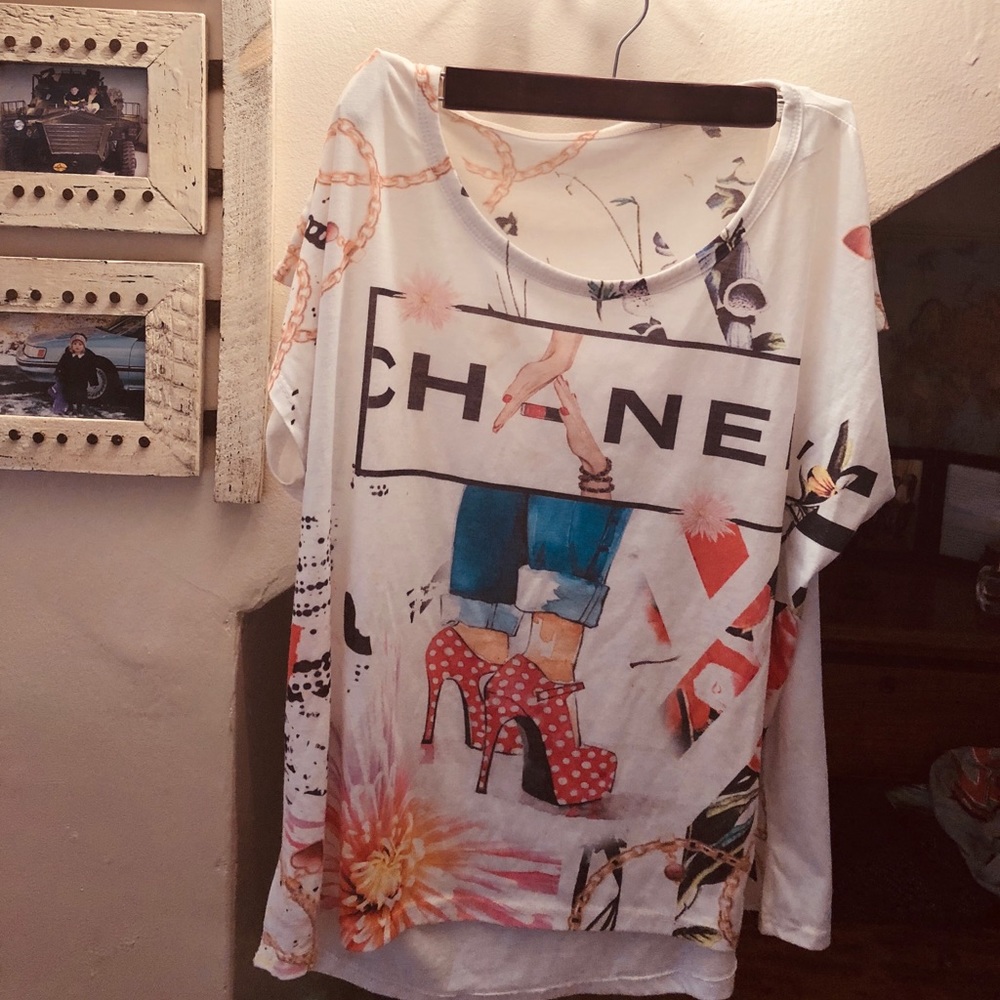 Chanel T-Shirt